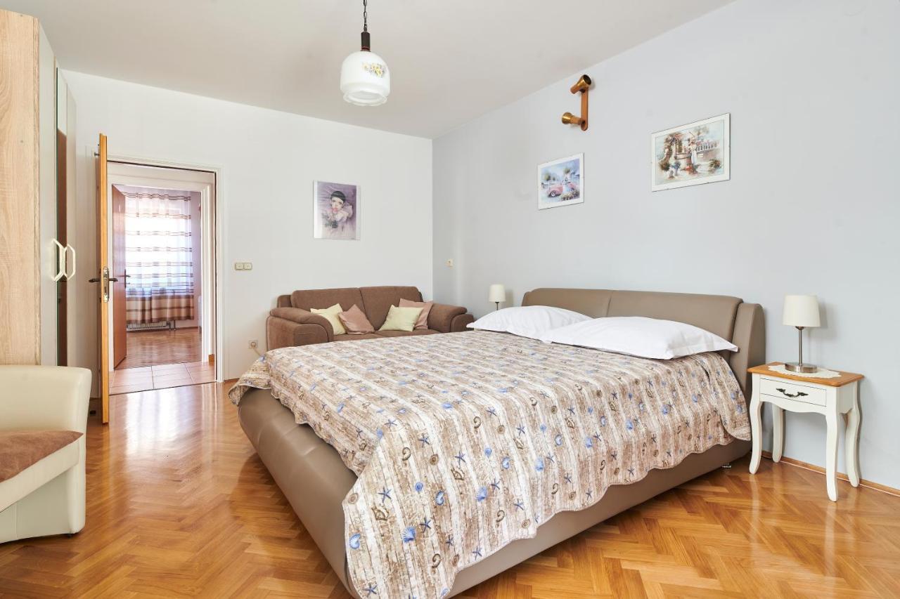 Haus Ana Apartman Poreč Kültér fotó