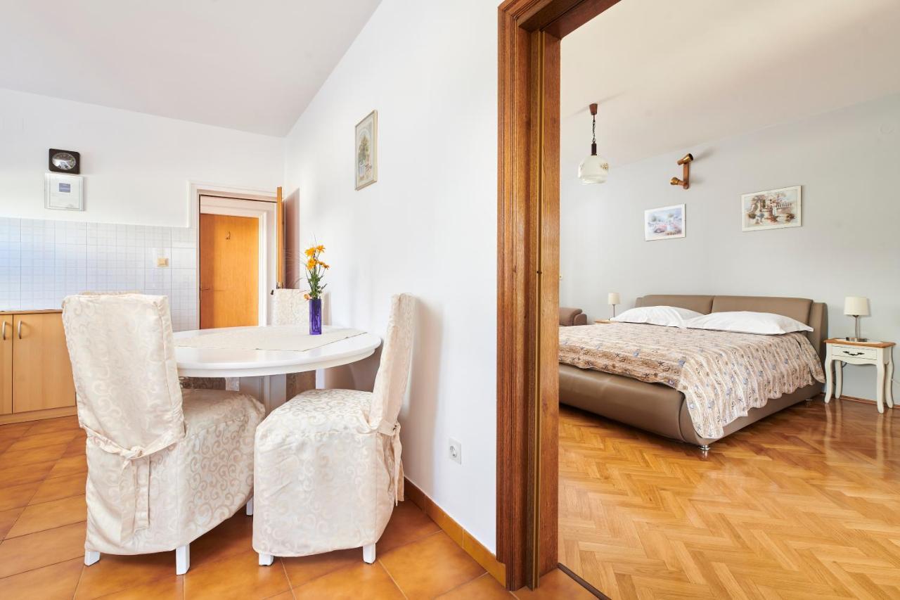 Haus Ana Apartman Poreč Kültér fotó