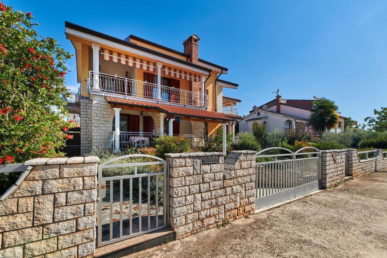 Haus Ana Apartman Poreč Kültér fotó